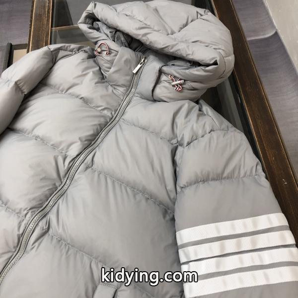 2025秋冬最新❤実用性に溢れるアイテム THOM BROWNE トムブラウン偽物 ダウンジャケット 大人のこなれ感抜群定番-1