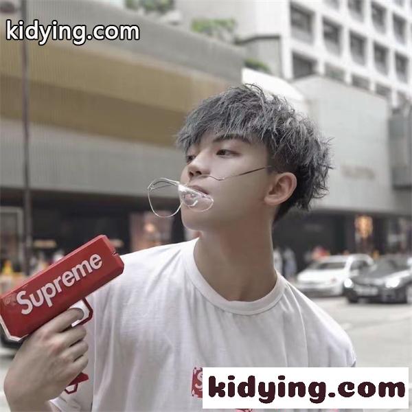 SUPREME シュプリーム コピー 超話題モデル ストリート定番 爆人気 半袖Tシャツ メンズ-1