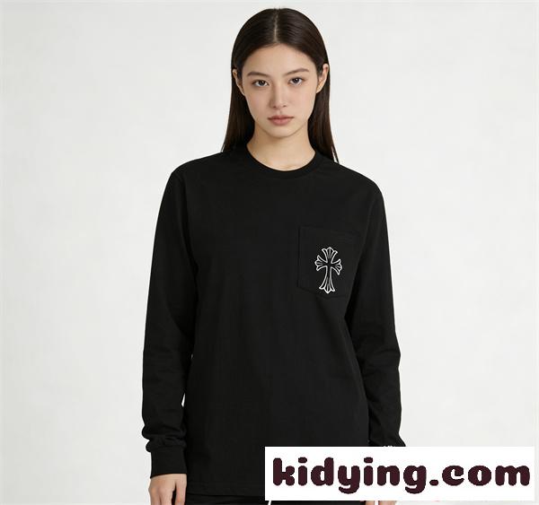 CHROME HEARTS シンプル ブラック クロムハーツ スーパーコピー 長袖Tシャツ 胸元ポケット 背面プリント-3