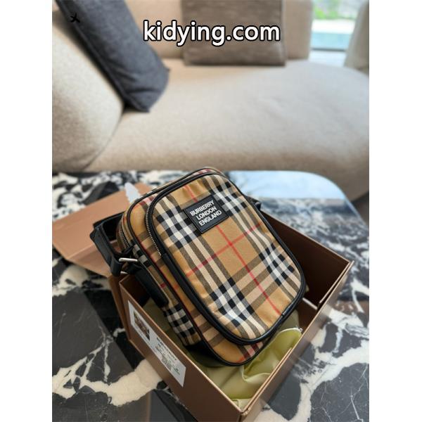 2025 ◆モデル愛用◆  バーバリー ショルダーバッグコピー BURBERRY 斜め掛けバッグ 激安通販 専門店-1