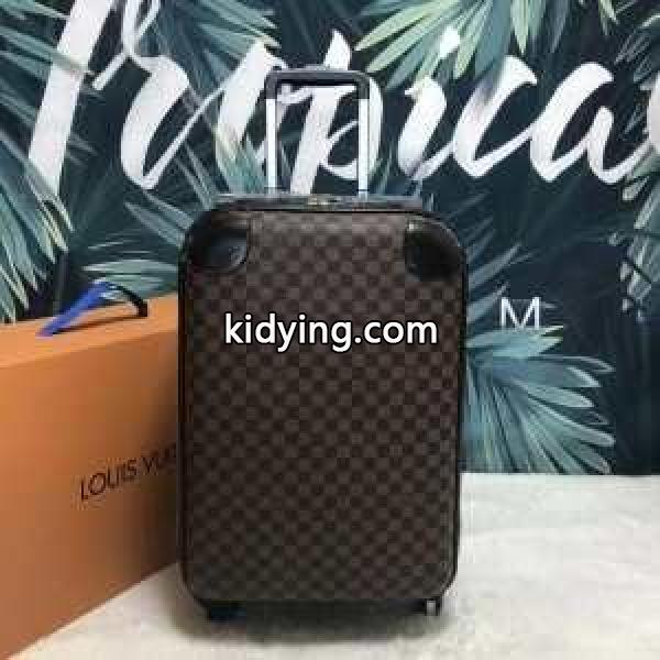 2019春夏の必須アイテム トランク ルイ ヴィトン LOUIS VUITTON セレブが今シーズン手に入れ_ルイ ヴィトン LOUIS VUITTON_ブランド コピー 激安(日本最大級)-0