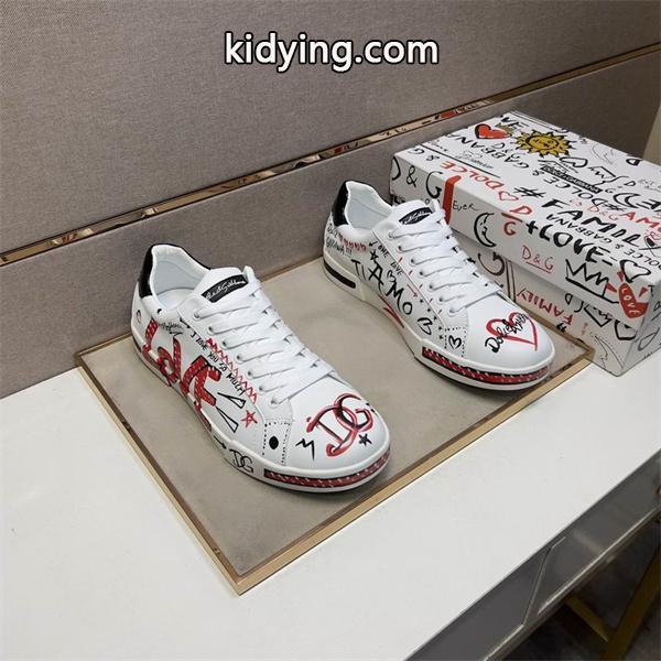 シックスタイリングに挑戦 スニーカー エレガントな仕上がる ドルチェ&ガッバーナ Dolce&Gabbana おしゃれを楽しみたい_ブランド コピー 激安(日本最大級)-0