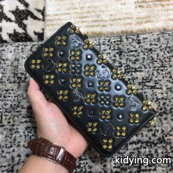 高級感を演出するルブタンコピーPanettone Loubinthesky新色Christian Louboutinレディースラウンドファスナー長財布ブラック-1