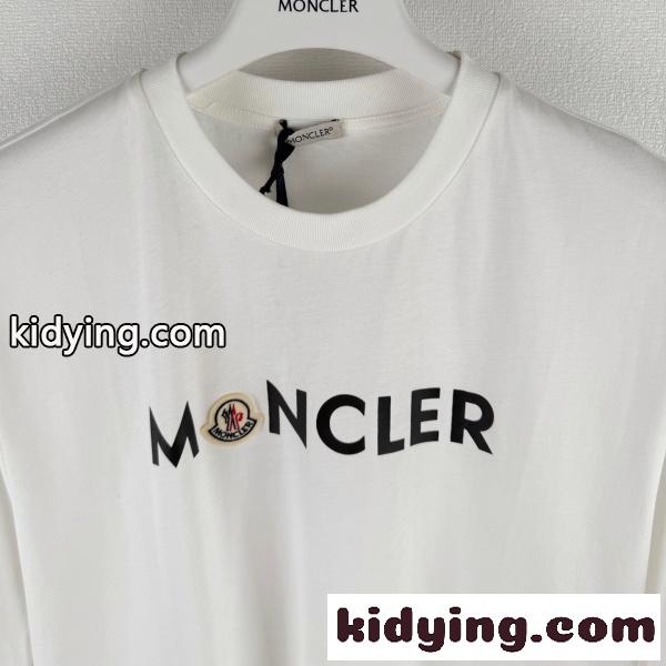 MONCLER（モンクレール）ロゴワッペンTシャツ 2026新作 モードカジュアル 半袖カットソー ストリートベーシック-1