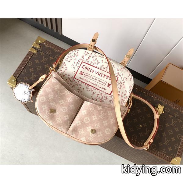 新作 ルイヴィトン M15134☆☆ LV Travels With Grace Coddington 2025トレンドルイヴィトンショルダーバッグコピー 激安(日本最大級)-5