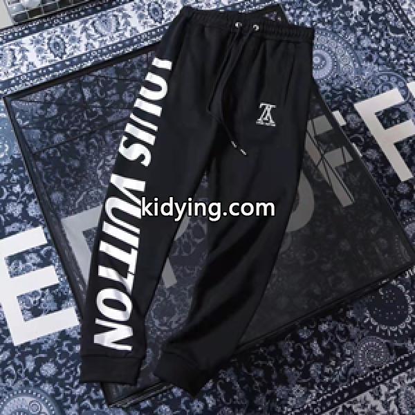 毎年流行ファッション着こなしLOUIS VUITTONコピー スエットパンツ 気兼ねなく着られる マルチに大活躍-0