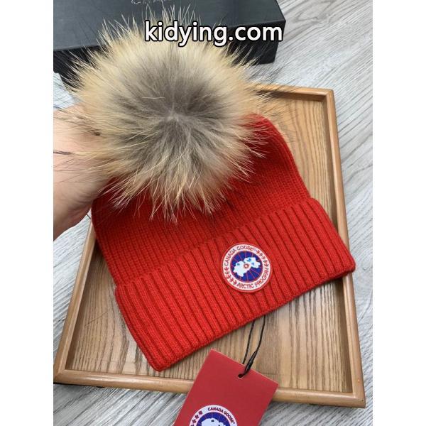 秋冬に映える上品グレー カナディアングース Canada Goose ニット帽 スーパーコピー N級-3