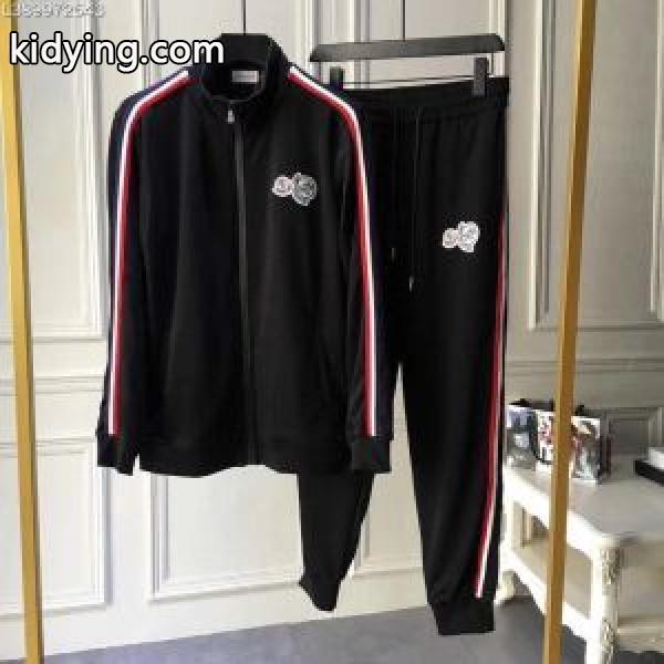 新作コレクションを見る 正規品保証19春夏 モンクレール激レア 入手困難 MONCLER 上下セット_ジャケット パーカー セーター コート_モンクレール特集_スーパーコピーブランド激安通販 専門店-0