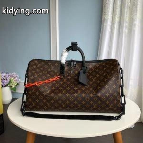 LOUIS VUITTON 秋冬カジュアルの定番 ルイ ヴィトン 着回し力の高いが魅力 スーツケース 秋冬っぽいおしゃれを楽しめる_ルイ ヴィトン LOUIS VUITTON_ブランド コピー 激安(日本最大級)-0