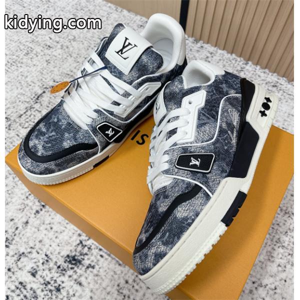 LV trainer☆☆大胆なトレンド感を楽しむ ルイ ヴィトンスニーカースーパーコピー 春夏のお出かけを軽快に LOUIS VUITTONブランド コピー 激安(日本最大級)-1