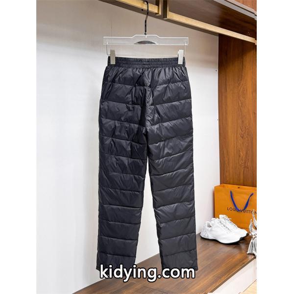 ブラックダッフル ストレートロゴ 2025秋冬 モンクレール MONCLER コピーパンツ ユニセックス クラシック-1
