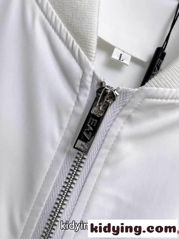 簡単に秋冬の雰囲気を演出 アルマーニ ジャケットコピー ARMANI 激安(日本最大級)-7