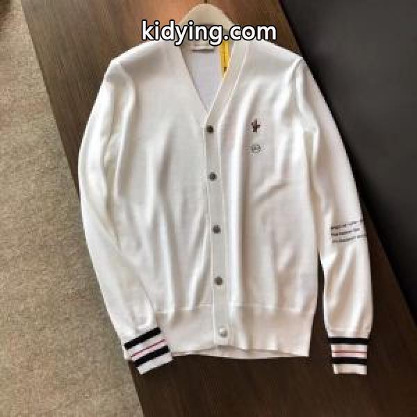 MONCLER モンクレール 秋の定番 2色可選 毎週更新ブランド新作 限定！人気オススメ 今年も大人気_ジャケット パーカー セーター コート_モンクレール特集_スーパーコピーブランド激安通販 専門店-0