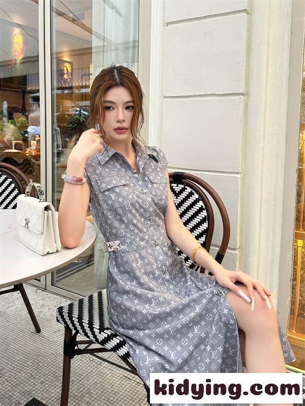 人気上昇 グレーモノグラムワンピース ノースリーブ風 LOUIS VUITTON ルイヴィトン コピー ワンピース ウエストマーク きれいめスタイル-2