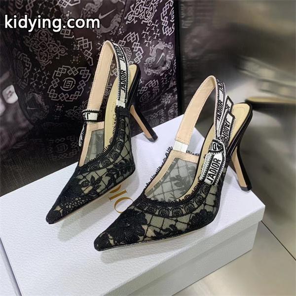 春夏のおしゃれをレベルアップ ディオール DIOR この季節におしゃれでかわいい着こなし パンプス デイリー使いにぴったり_ディオール DIOR_ブランド コピー 激安(日本最大級)-0