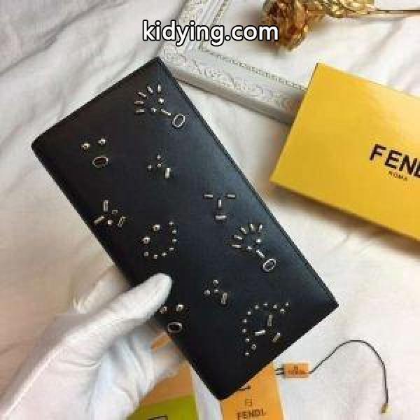 今シーズン注目のアイテム フェンディ型崩れしにくい FENDI 財布 2018新品ins同款アイテム_フェンディ FENDI_ブランド コピー 激安(日本最大級)-0