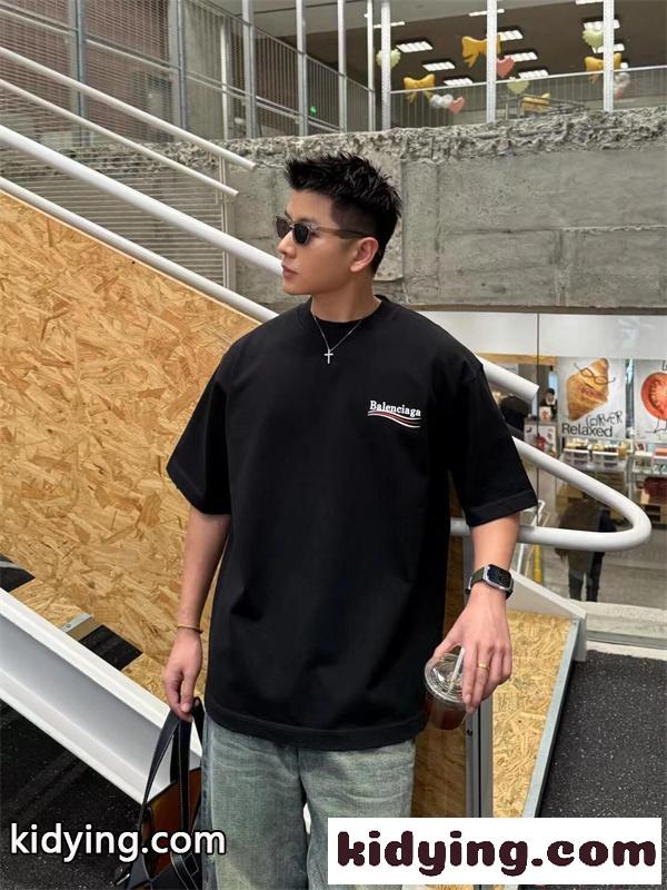 BALENCIAGA バレンシアガ スーパーコピー 売れ筋商品 2026新作 半袖Tシャツ オーバーサイズ モード-5