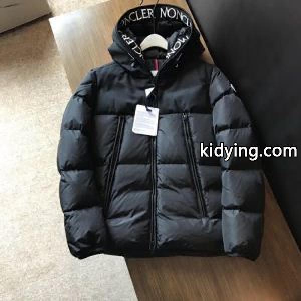 高品質なモンクレール 18AW美品MONCLER ダウンジャケット メンズ流行の注目ブランド_男性用ダウンジャケット_モンクレール特集_スーパーコピーブランド激安通販 専門店-0