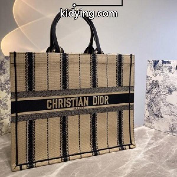 超人気トートバッグ評判高い Book Toteブランドバッグ偽物 ディオール  DIOR-0