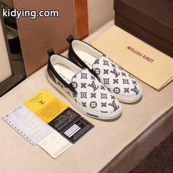 ルイ ヴィトン LOUIS VUITTON 存在感のある フラットシューズ 優しい履き心地_ルイ ヴィトン LOUIS VUITTON_ブランド コピー 激安(日本最大級)-0