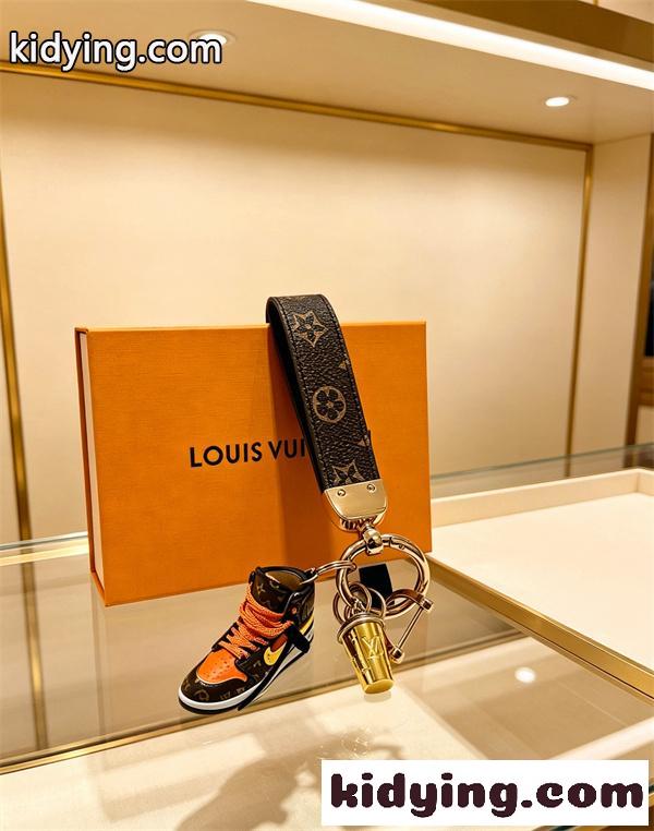 26SS新作登場ルイビトンキーホルダーコピーAnger Forestシリーズ人気LOUIS VUITTON-1
