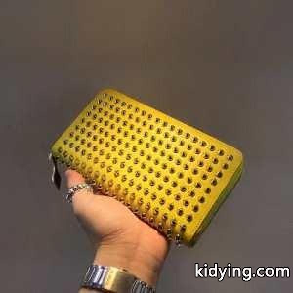 最安値に挑戦 2015 クリスチャンルブタン CHRISTIAN LOUBOUTIN 財布 多色選択可_クリスチャンルブタン CHRISTIAN LOUBOUTIN_ブランド コピー 激安(日本最大級)-10