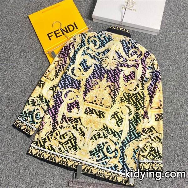 ヴェルサーチ VERSACE おしゃれの「主役」になる コーデに季節感をプラス シャツ_ヴェルサーチ VERSACE_ブランド コピー 激安(日本最大級)-0