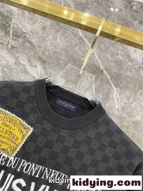 ブラック 半袖ニットTシャツ Louis Vuitton ダミエ調総柄 ルイヴィトン コピー マルチパッチ刺繍 クルーネック ロゴデザイン-1