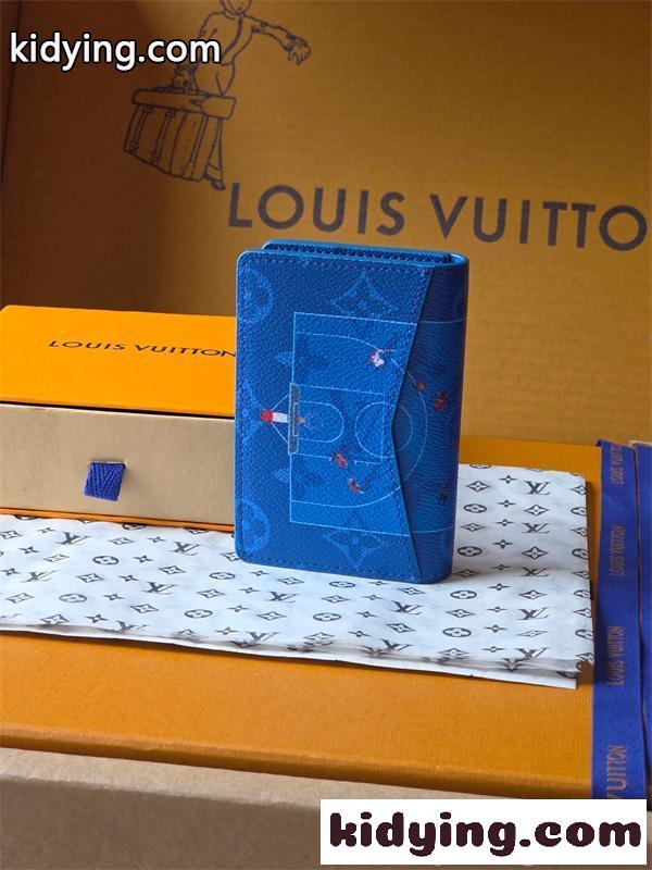 ルイヴィトン コピー Louis Vuitton M26798 二つ折り財布 ブルー モノグラム スポーツプリント コンパクトウォレット メンズ カード収納 小銭なし-1