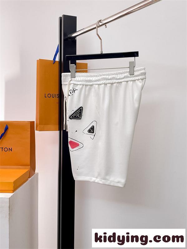売れ筋継続 ブラック プリント モダン スポーツテイスト ショートパンツ PRADA プラダ コピー-2