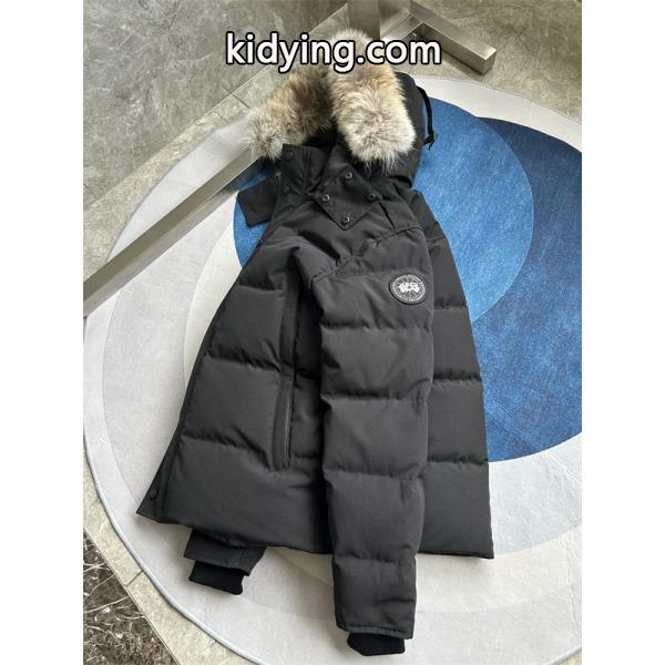 ダウンジャケット ブラック 人気モデル 即完売必至 Canada Goose カナダグース 偽物-7