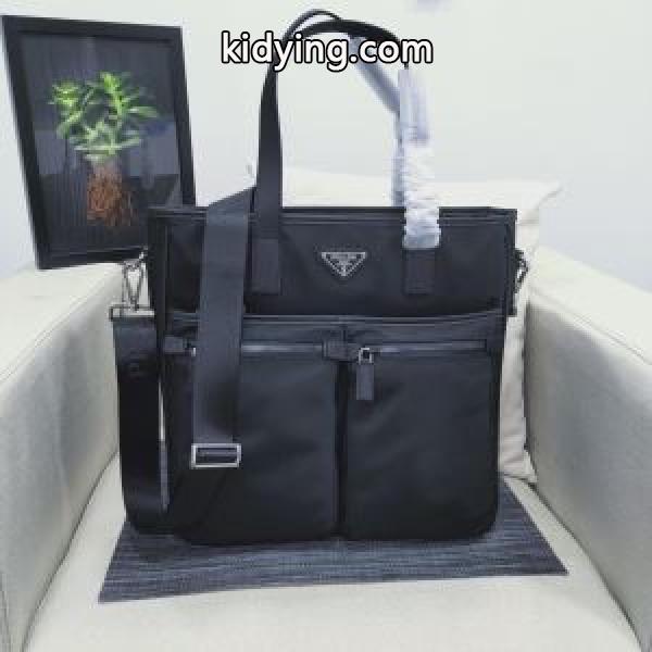 プラダ PRADA 2019トレンド秋冬おすすめ安い ハンドバッグ   おしゃれなファッションコーデ 秋冬にお世話になる定番_プラダ メンズバッグ_バッグ メンズ_スーパーコピーブランド激安通販 専門店-0