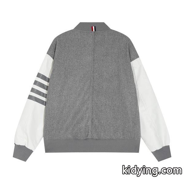 グレー 四条纹袖 ベースボールジャケット トムブラウン Thom Browne コピー 2025秋冬スタイリッシュ トレンド-1