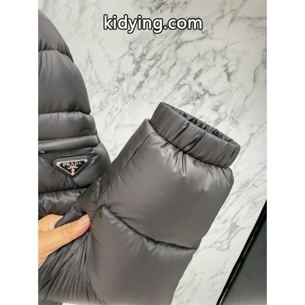 PRADA 激安|2025秋冬 新作 Re-Nylon ダウンジャケット 男女兼用 防寒アウター-5