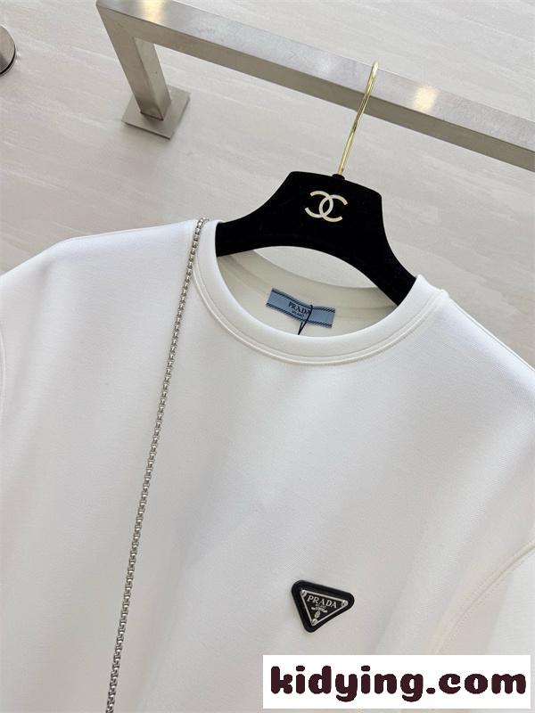 PRADAプラダロングtシャツコピー&2026トレンドファッション性抜群スタイリッシュ&ミニバッグ付き-7