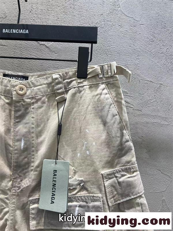 話題商品 BALENCIAGA バレンシアガ スーパーコピー カーゴショートパンツ 多ポケット ミリタリー 夏ボトムス-3