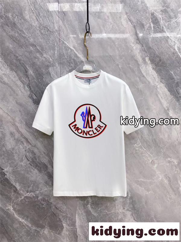 MONCLER モンクレール コピー 半袖Tシャツ トリコロールエンブレム フロントアイコン 視線集中デザイン 2026ss-1