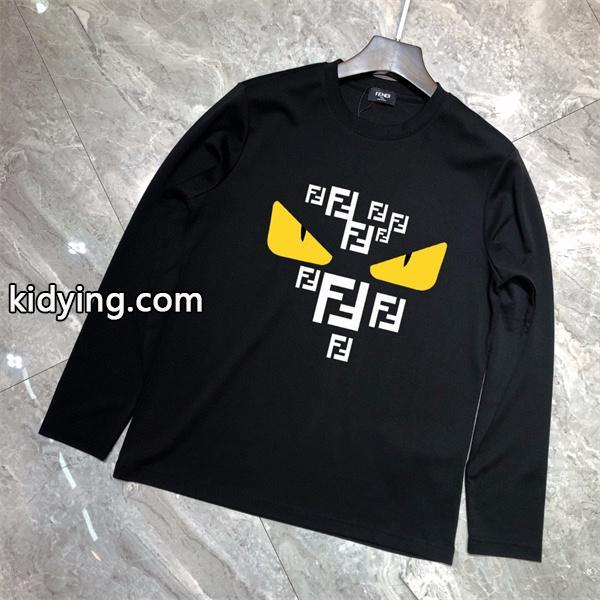 フェンディロングtスーパーコピー 季節感溢れる秋らしいコーデ 長袖/Tシャツ 今年らしいトレンド感のある着こなし FENDI_フェンディ FENDI_ブランド コピー 激安(日本最大級)-0