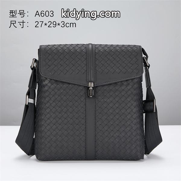 存在感を放つボッテガバッグコピーショルダーバッグBOTTEGA VENETAメンズ編み込みレザー_ボッテガ ヴェネタ メンズバッグ_バッグ メンズ_スーパーコピーブランド激安通販 専門店-0