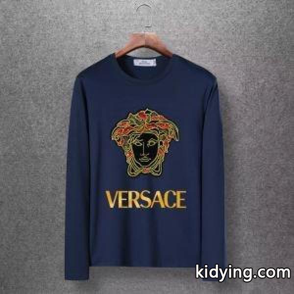 冬コーデが華やぐ本命 2019秋冬におすすめ着こなし ヴェルサーチ VERSACE 長袖Tシャツ 4色可選_ヴェルサーチ VERSACE_ブランド コピー 激安(日本最大級)-1