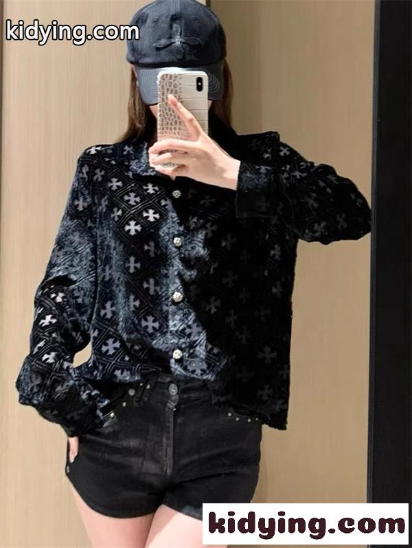 ロゴ総柄 ボタン仕様 CHROME HEARTS クロムハーツ コピー シャツ きれいめカジュアル 今季チェック-1