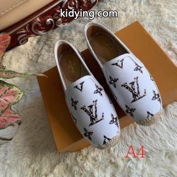 多色可選 ルイ ヴィトン 秋のコーデで使いやすい LOUIS VUITTON 一気にトレンド感が出す ランニングシューズ 遊び心たっぷり秋冬コーデ_ルイ ヴィトン LOUIS VUITTON_ブランド コピー 激安(日本最大級)-3