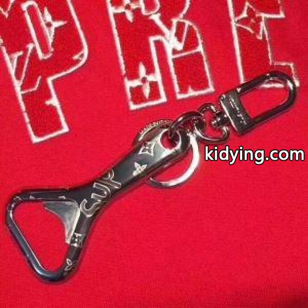 2019秋冬流行ファション Supreme x Louis Vuitton LV Rivets Chain秋冬コーデにかかせない注目 ファッション上級者向け_シュプリーム SUPREME_ブランド コピー 激安(日本最大級)-1