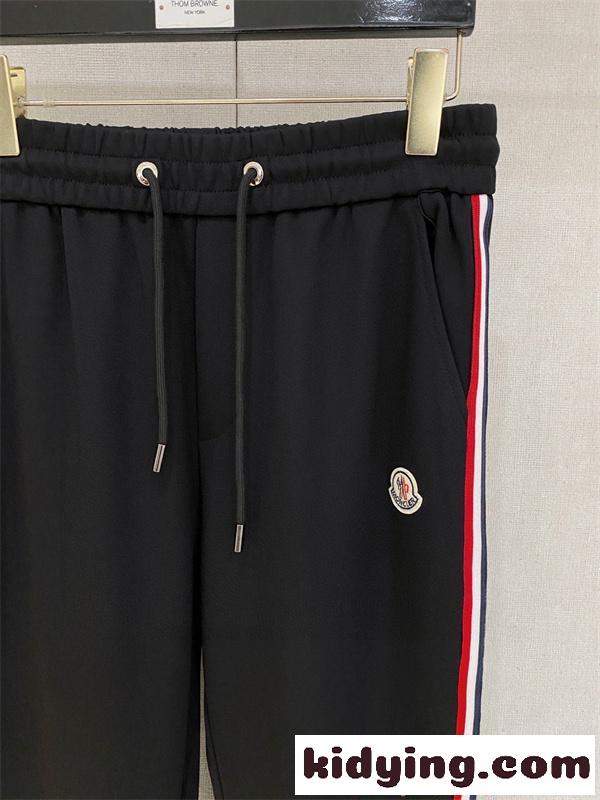 大好評 MONCLER モンクレール スーパーコピー メンズ セットアップ 上下セット トレーニングウェア-7