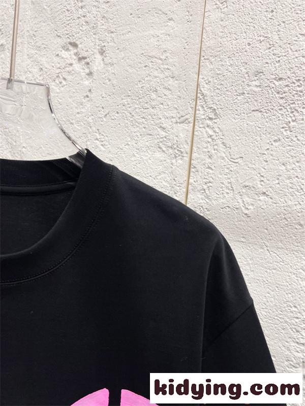 ブラック 半袖Tシャツ バレンシアガ コピー ピンク バックプリント ストリート Balenciaga 映えデザイン-6