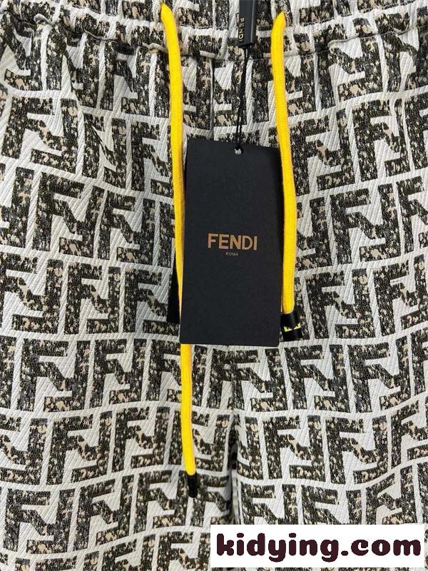 トレンドデザイン モードカジュアル 上質コレクション FENDI フェンディ コピー ハーフパンツ ユニセックス-3