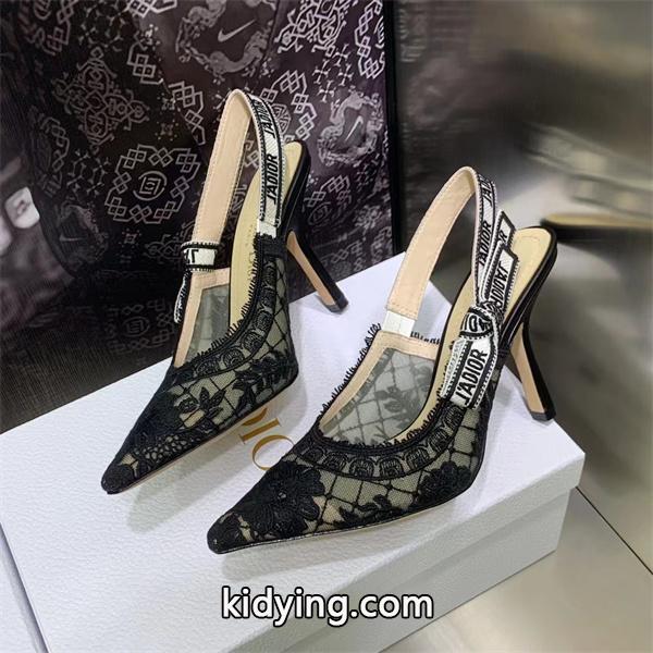 春夏のおしゃれをレベルアップ ディオール DIOR この季節におしゃれでかわいい着こなし パンプス デイリー使いにぴったり_ディオール DIOR_ブランド コピー 激安(日本最大級)-1