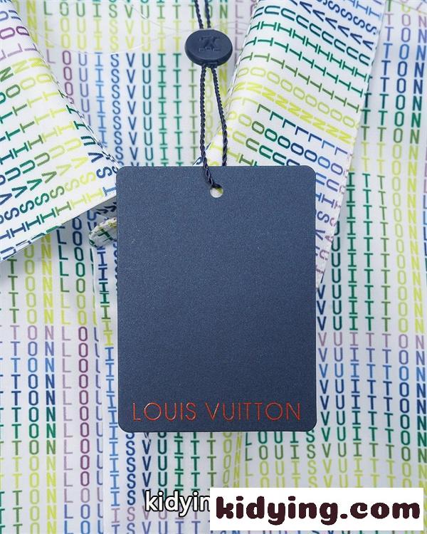 半袖シャツ 個性派 立体 LOUIS VUITTON ルイヴィトン コピー 軽快タッチ 新作モデル 2026新作-5