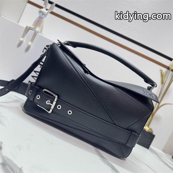 LOEWE スーパーコピー パズルバッグ ブラック レザー ベルトデザイン 高品質 期間限定 ロエベ-0