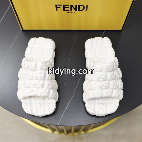 今年流の人気コーデ サンダル 夏でも快適な着心地 フェンディ 新定番人気セール FENDI 夏の必須アイテムを_フェンディ FENDI_ブランド コピー 激安(日本最大級)-0